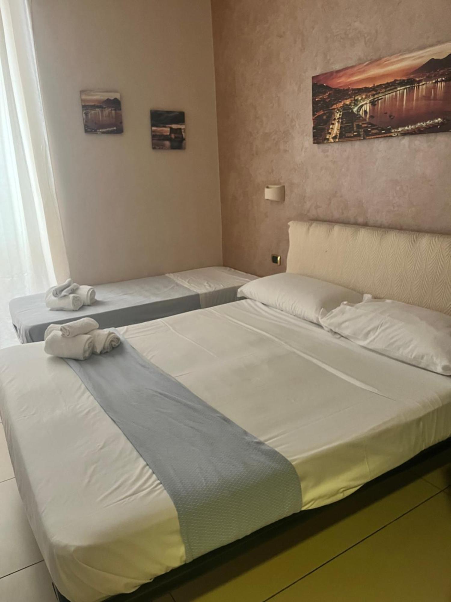 International Hotels Napoli Eksteriør bilde
