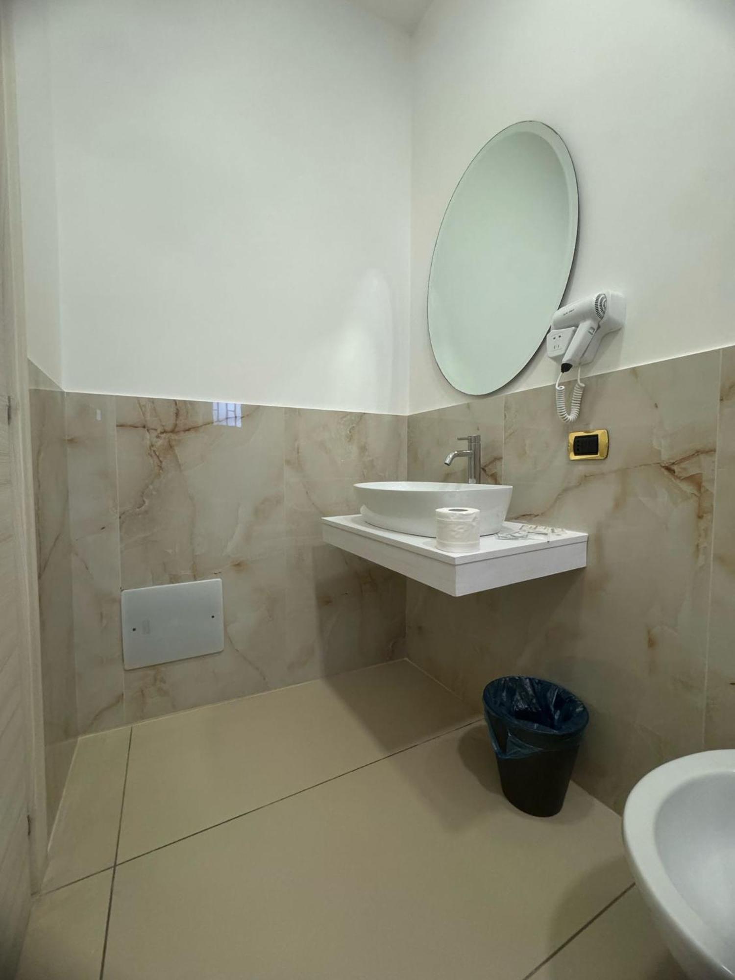 International Hotels Napoli Eksteriør bilde